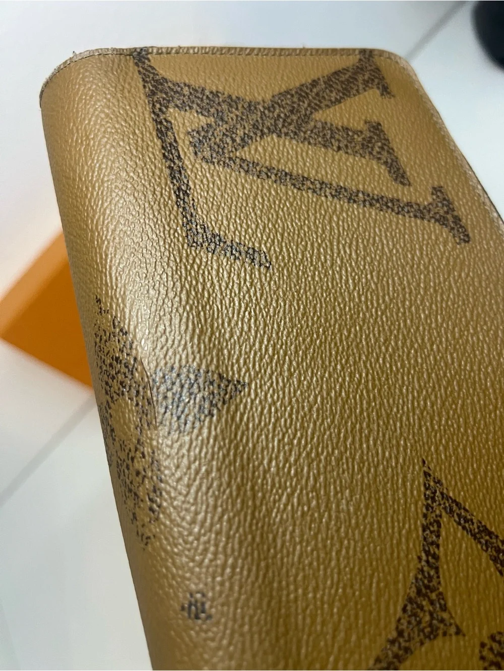 Louis Vuitton Zippy Wallet Reverse Monogram - Picture 13 of 13